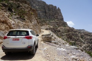 Adventurous mountain Road via Wadi Bani Awf, fantastic scenery!